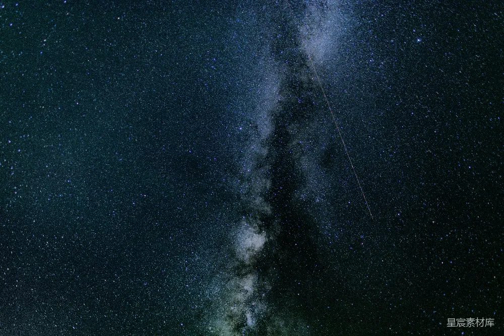 高清摄影 夜空 星空 银河 流星 宇宙 银河与流星