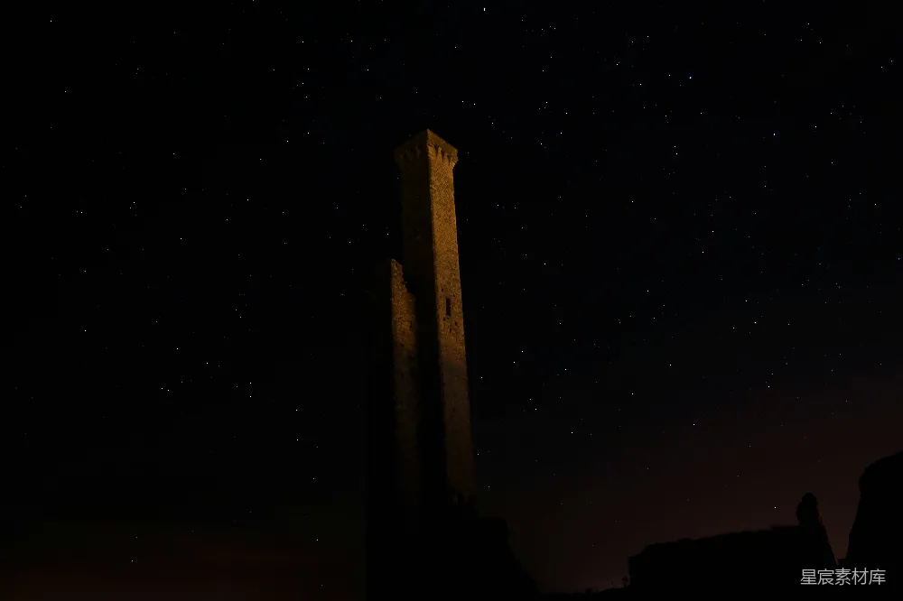 高清摄影 夜景 古建筑 星空 废墟 历史 夜空下的古塔