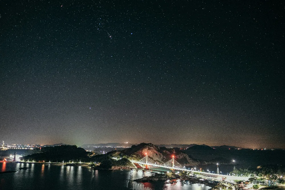 高清摄影 夜景 桥梁 星空 城市 自然 夜空下的桥梁与星空
