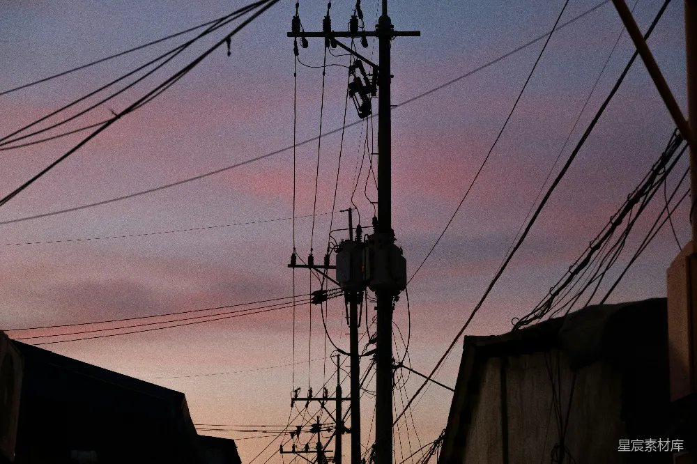 高清摄影 城市 夕阳 电线杆 黄昏 建筑 夕阳下的电线杆