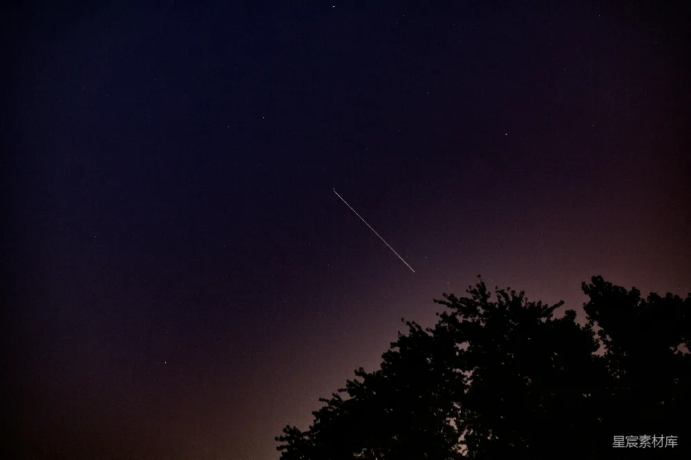 高清摄影 夜空 流星 宁静 自然 星空 流星划过夜空