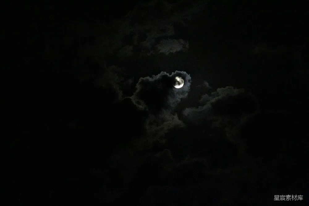 高清摄影 夜景 月亮 云彩 自然 宁静 月夜云影