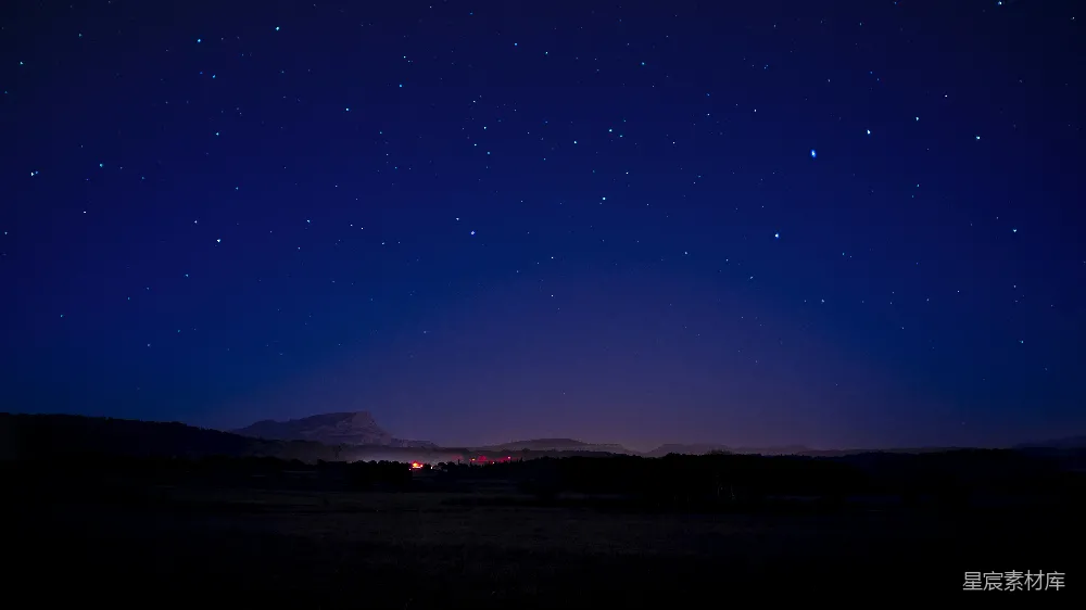 高清摄影 夜景 星空 宁静 自然 山脉 夜空下的静谧山峦