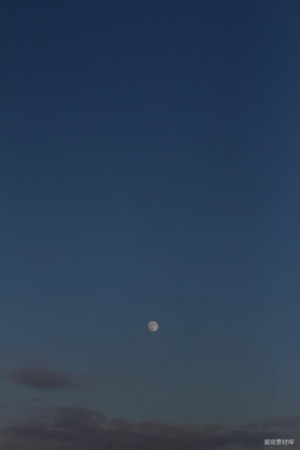 高清摄影 夜空 月亮 宁静 自然 天空 夜空中的明月