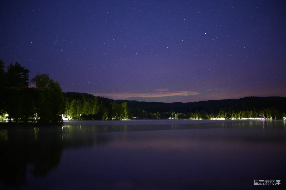 高清摄影 夜景 星空 湖景 宁静 自然 夜空下的湖面静谧