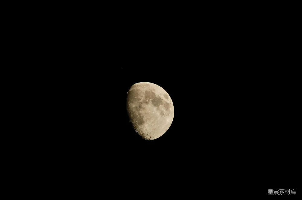 高清摄影 月亮 夜景 宁静 自然 天文 夜空中的一轮明月