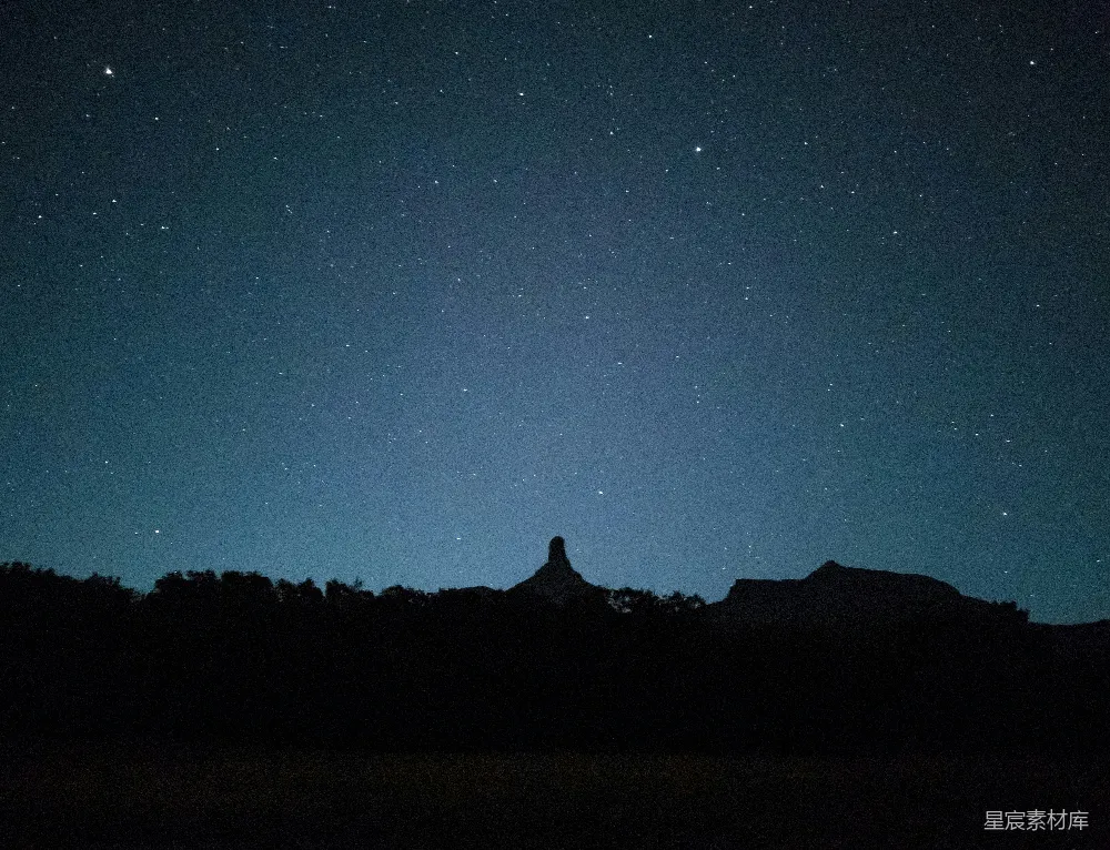 高清摄影 夜景 星空 山峰 剪影 宁静 星夜下的山峰剪影