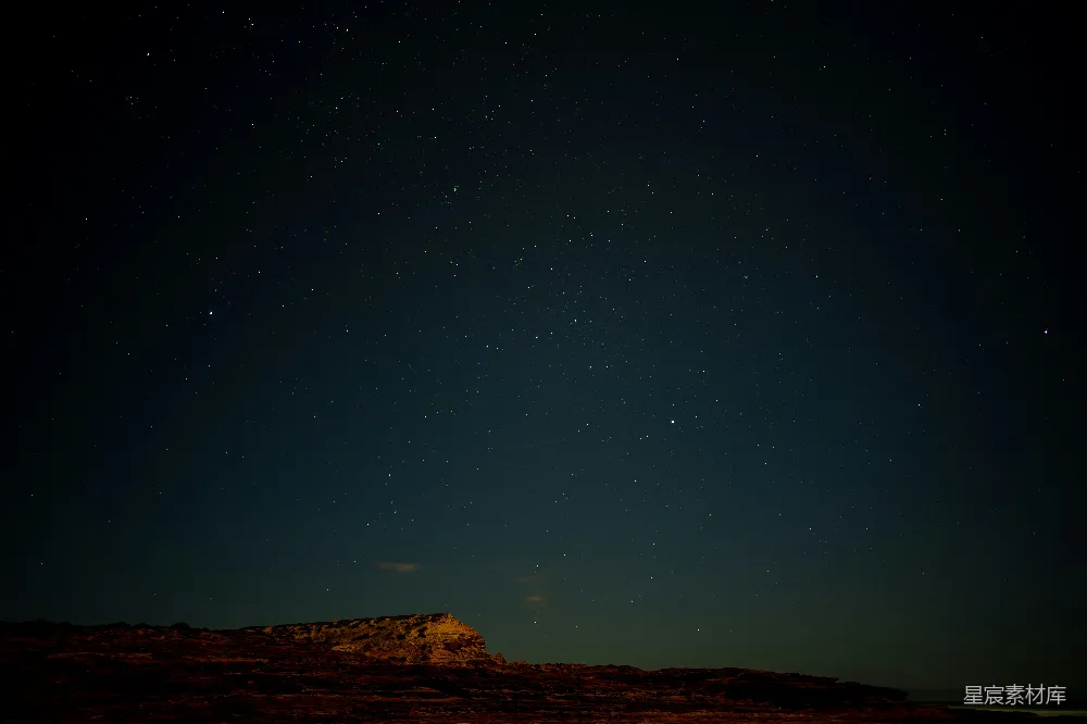 高清摄影 夜空 星空 自然 宁静 户外 星空下的岩石