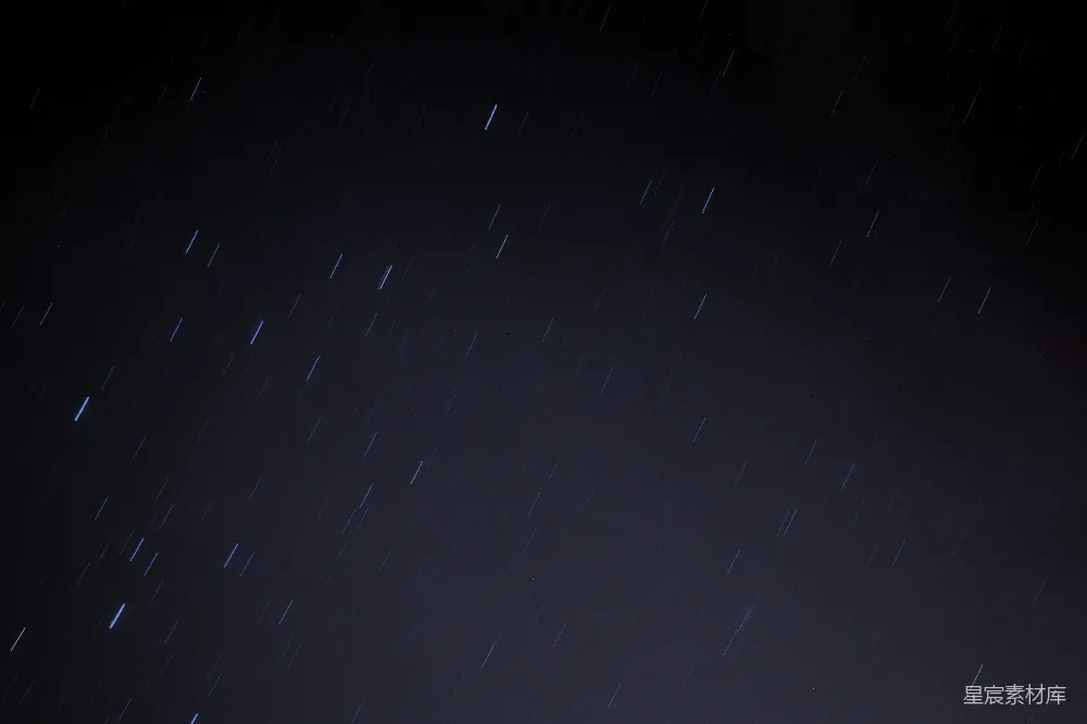 高清摄影 夜空 星星 运动轨迹 自然现象 宇宙 流星雨的轨迹