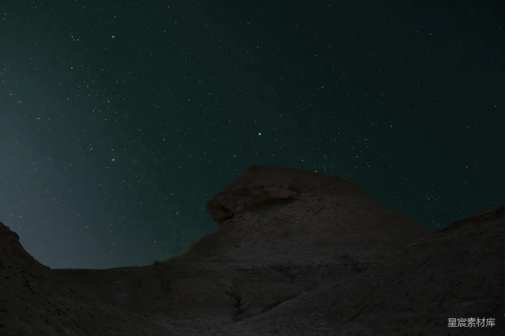 高清摄影 沙漠 星空 自然 宁静 风景 夜空下的沙丘