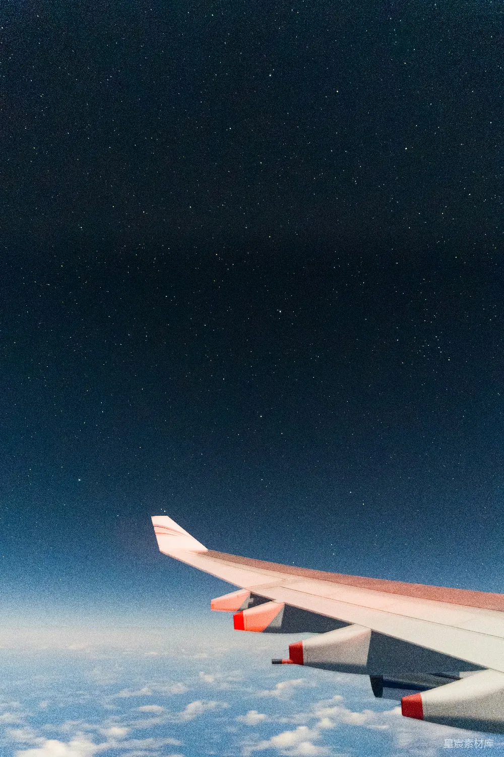 高清摄影 夜空 飞机 翅膀 旅行 宁静 飞机翼下的夜空
