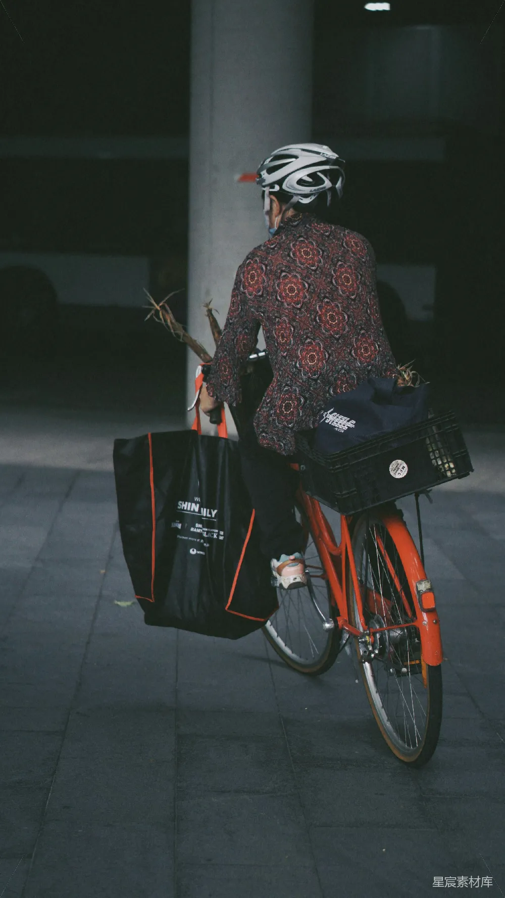 高清摄影 城市 骑行 休闲 日常 生活 城市骑行者