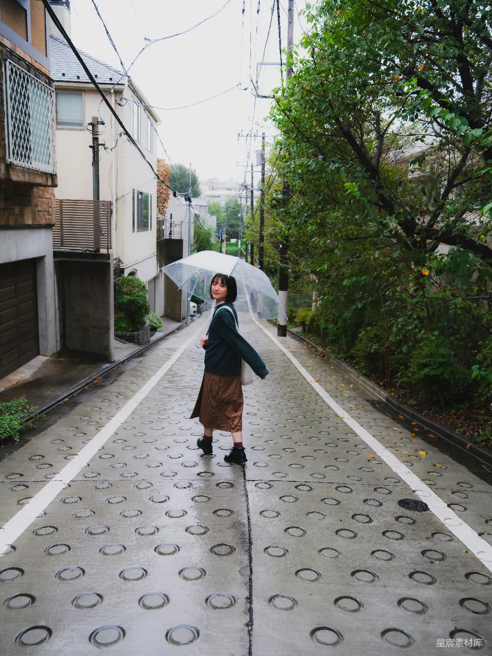 高清摄影 雨天 巷子 漫步 清新 自然 雨天的巷子漫步