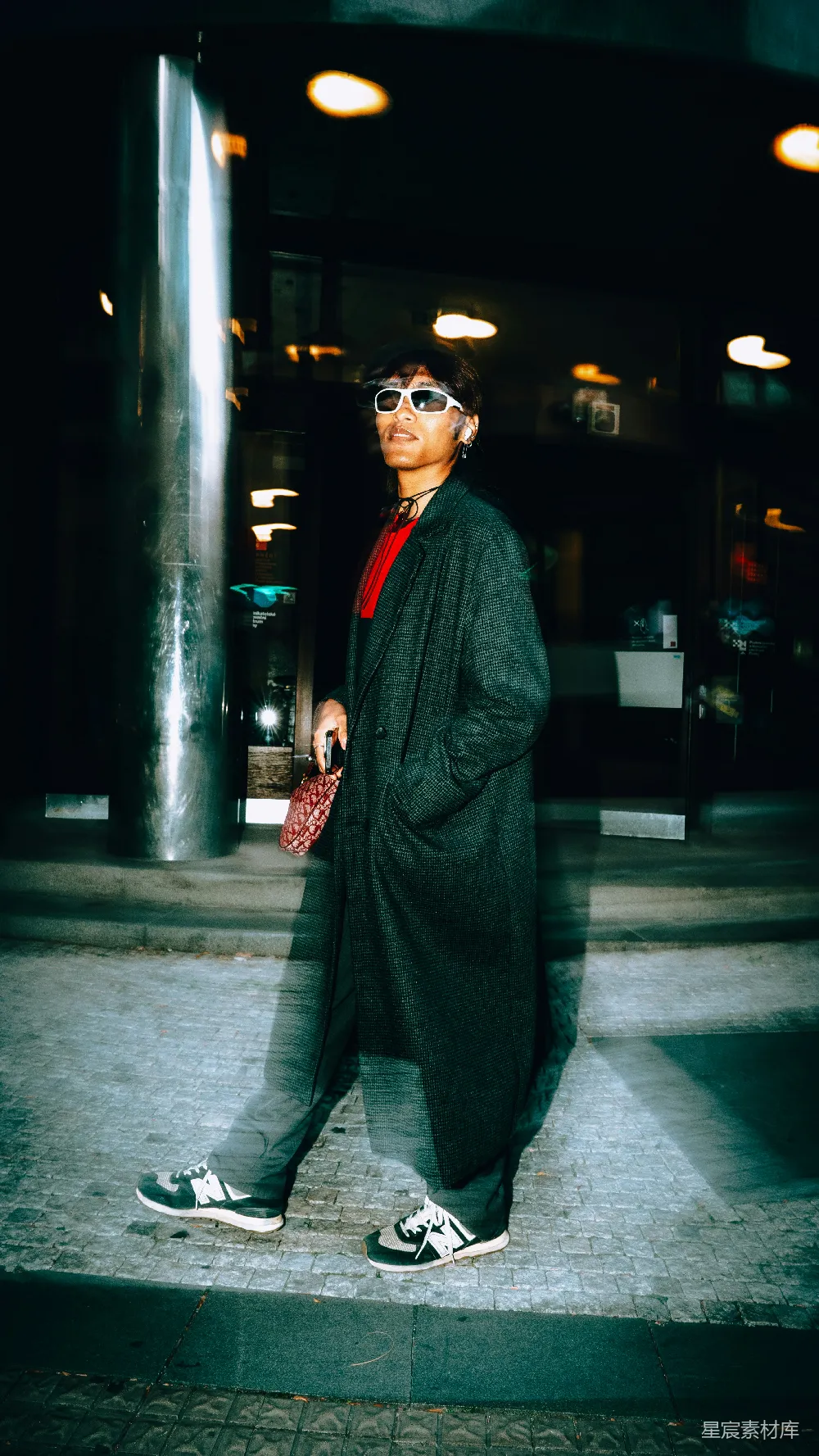 高清摄影 街头风格 时尚 夜晚 个性 潮流 夜晚街头的时尚弄潮儿