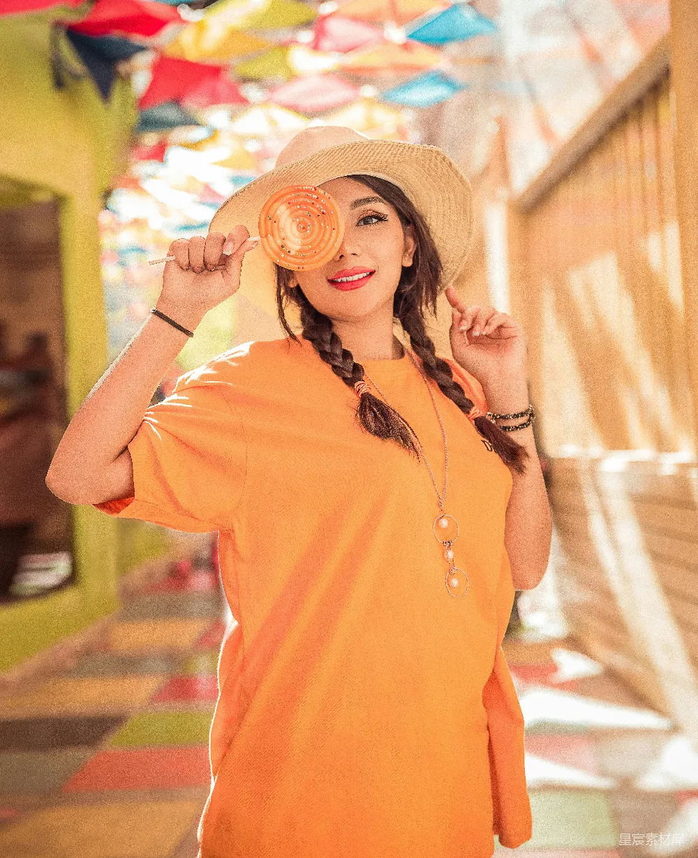 高清摄影 街头摄影 美食 童趣 休闲 时尚 色彩缤纷的街头美食与俏皮女孩