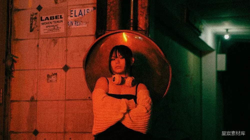 高清摄影 夜晚 都市 单人肖像 红色调 艺术摄影 红色调中的神秘女性