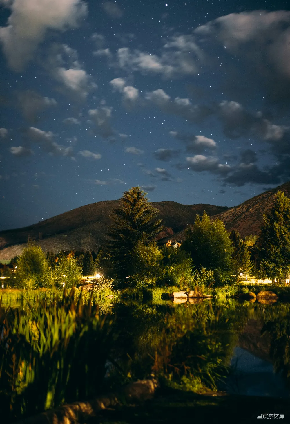 高清摄影 夜景 自然风光 宁静 湖泊 星空 宁静的夜湖