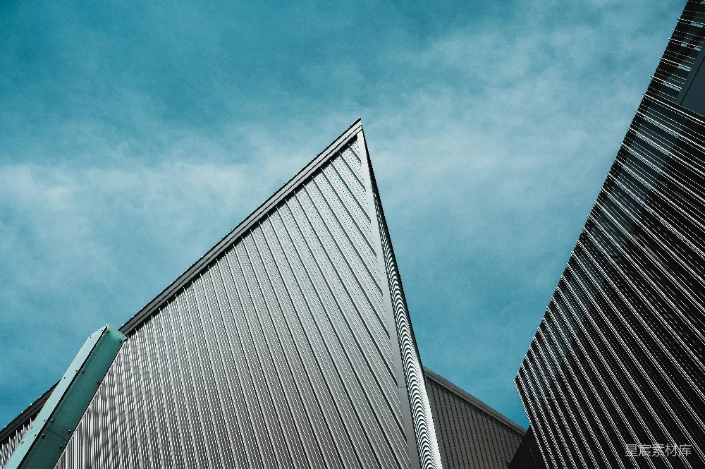 高清摄影 建筑设计 现代风格 城市景观 几何美学 蓝天背景下 现代建筑的线条之美