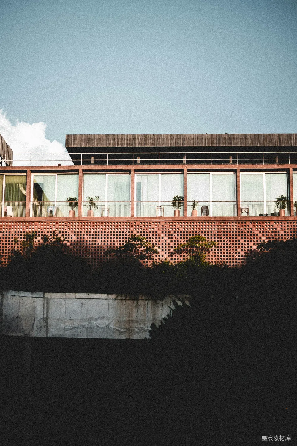 高清摄影 建筑 现代 自然 景观 城市 现代建筑与自然的和谐共存