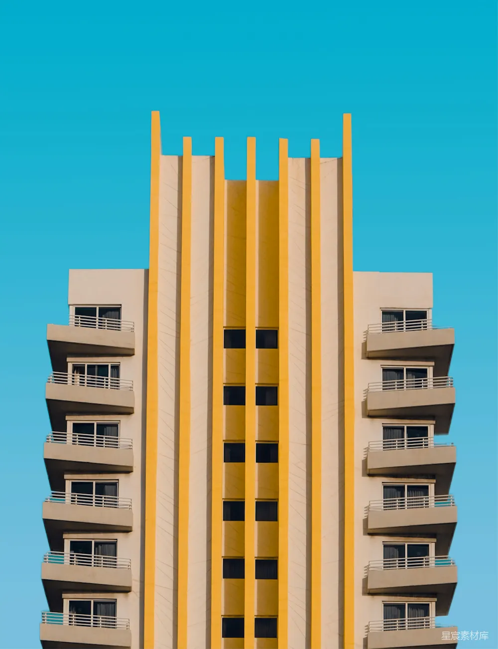 高清摄影 建筑 几何线条 现代风格 城市景观 天空 现代建筑的几何美感