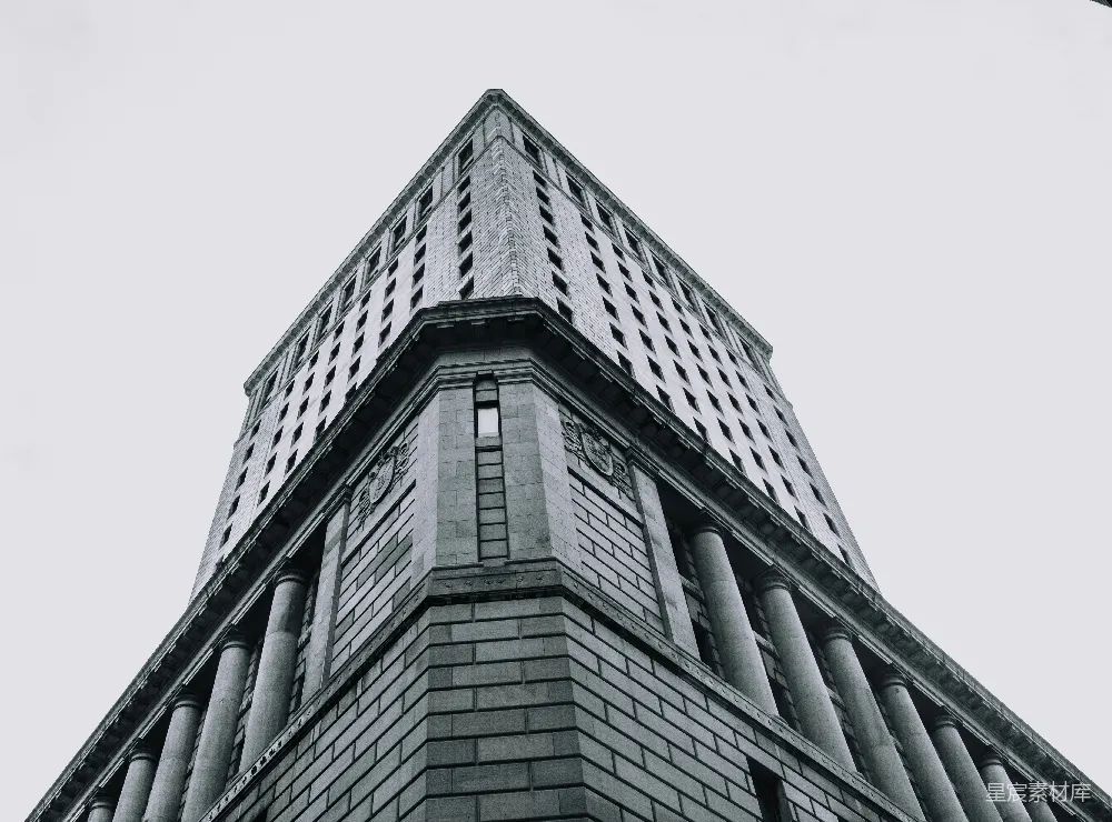 高清摄影 建筑 城市 黑白 现代 商务 摩天大楼的肃穆视角