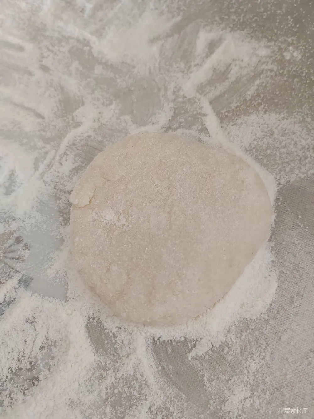 元素素材 面团 烘焙 厨房 烹饪 食材 面粉中的面团