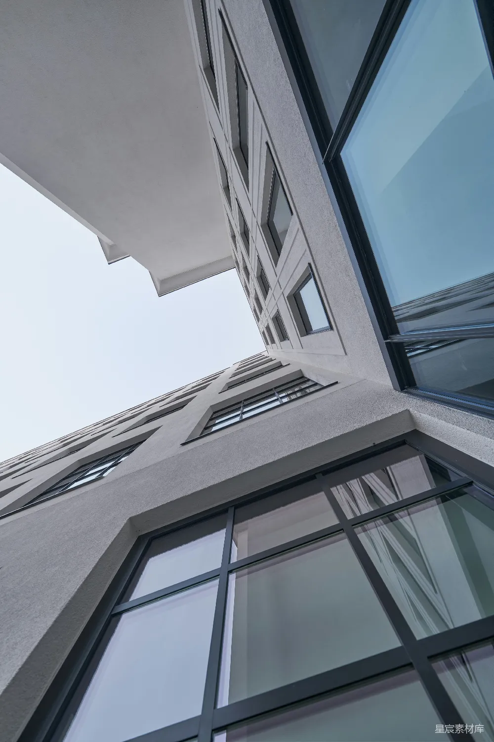 高清摄影 建筑 城市 现代 高楼 天空 仰视高楼的建筑视角