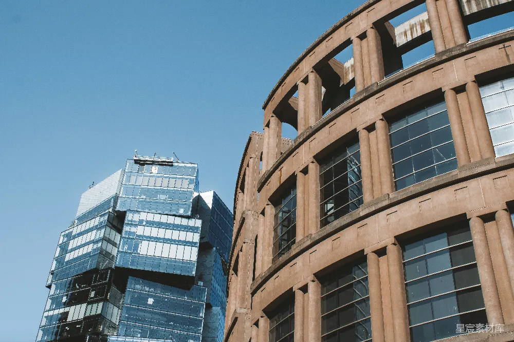 高清摄影 城市景观 建筑设计 现代建筑 古典建筑 城市风光 现代与古典建筑的碰撞