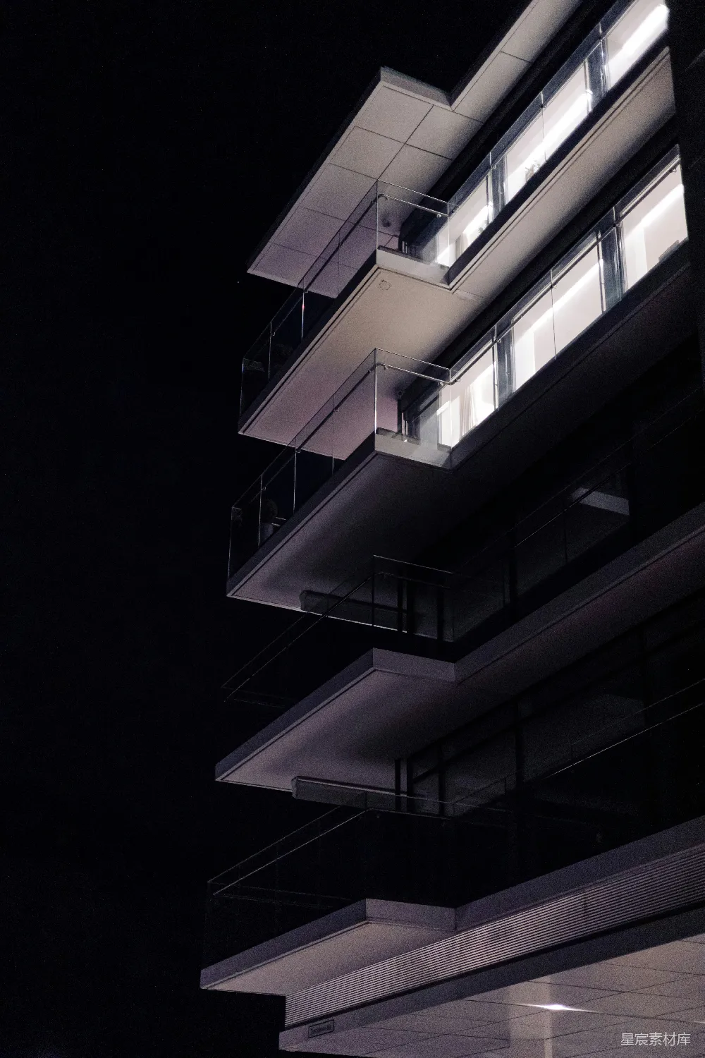 高清摄影 建筑 现代 夜景 城市 设计 夜幕下的现代建筑