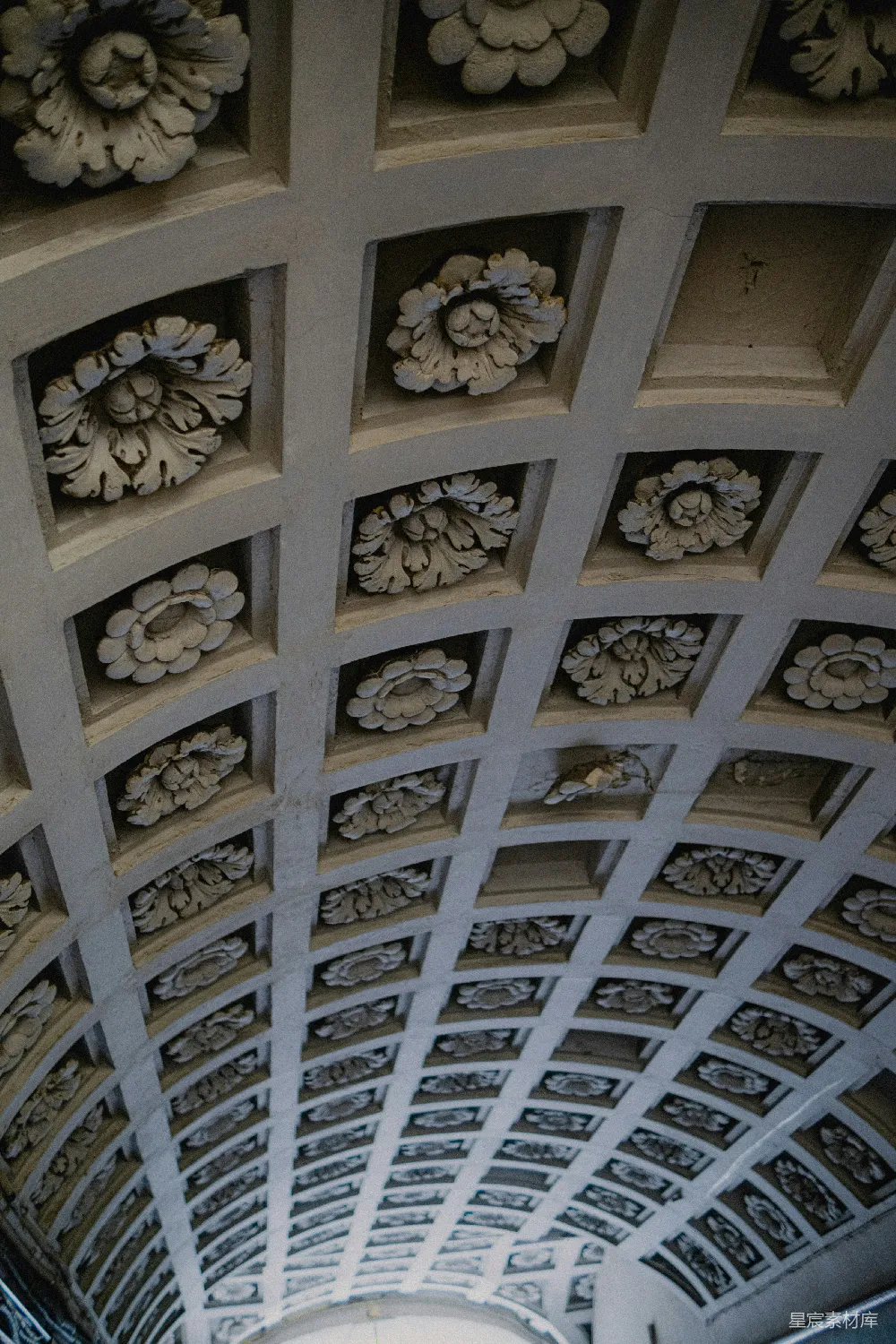高清摄影 建筑 艺术 历史 装饰 天花板 华丽的穹顶雕刻