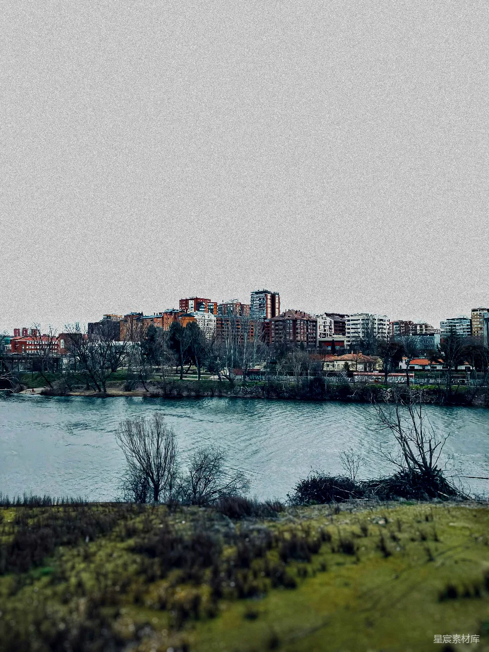 高清摄影 城市 河流 自然 宁静 城市风光 城市与河流的宁静