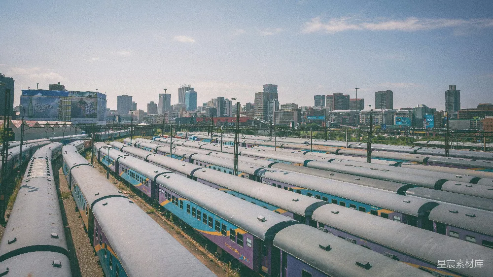 高清摄影 火车 城市 工业 交通 景观 城市火车停靠站全景
