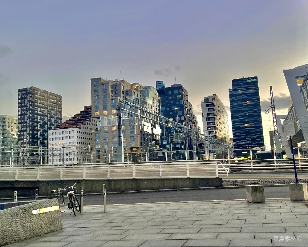 高清摄影 城市 天际线 黄昏 建筑 现代 城市天际线的黄昏