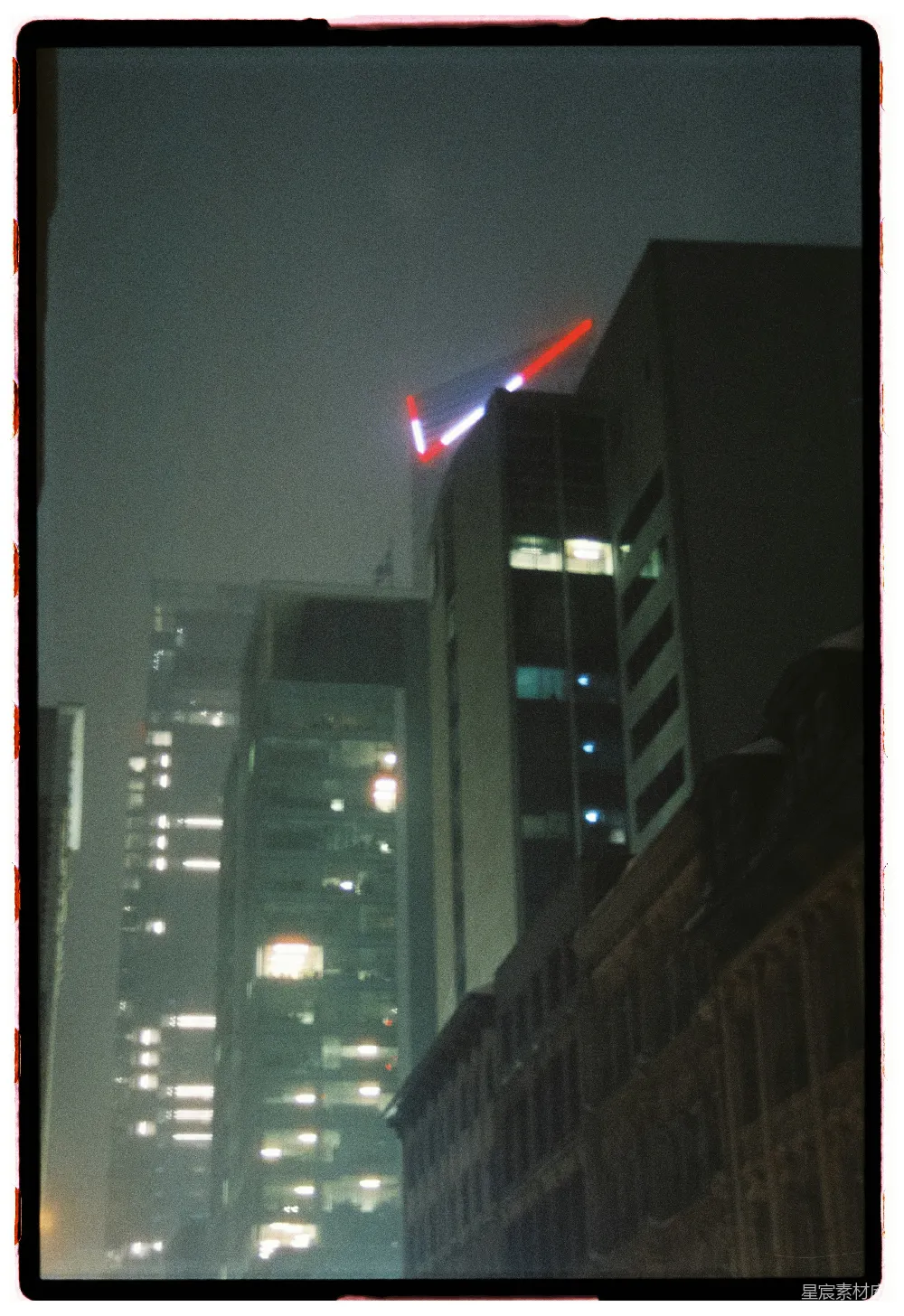 高清摄影 城市 夜晚 霓虹灯 现代 建筑 都市夜景霓虹灯