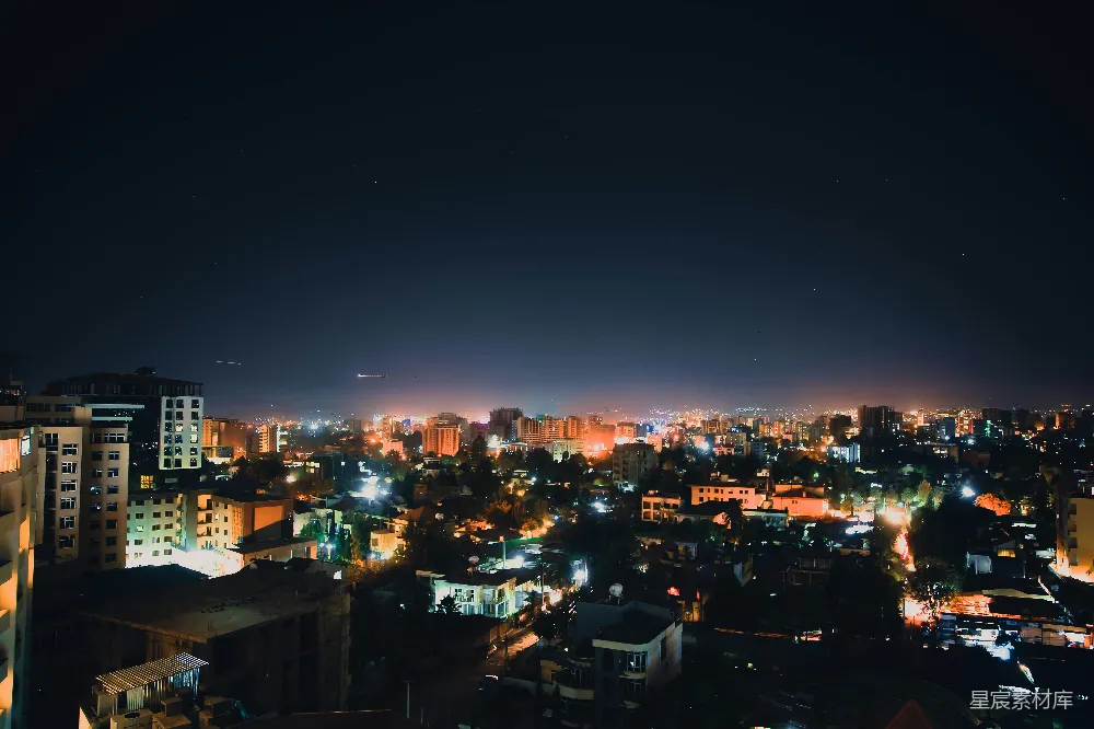 高清摄影 夜景 城市 建筑 灯光 宁静 夜色中的城市剪影
