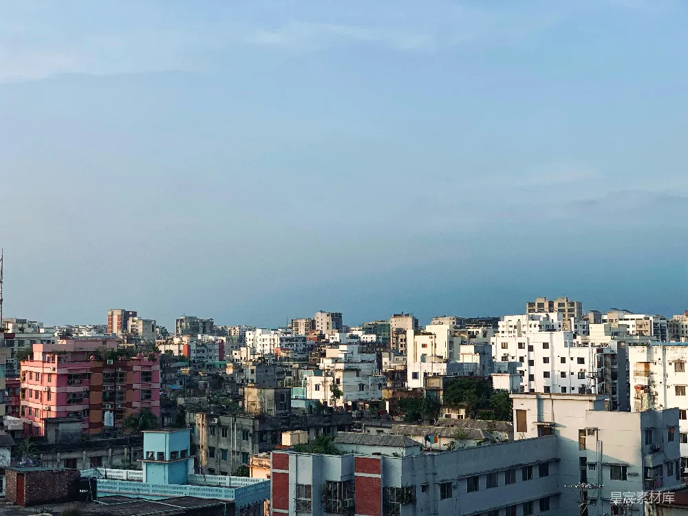 高清摄影 城市 屋顶 日落 建筑 城市景观 城市日落时的屋顶全景