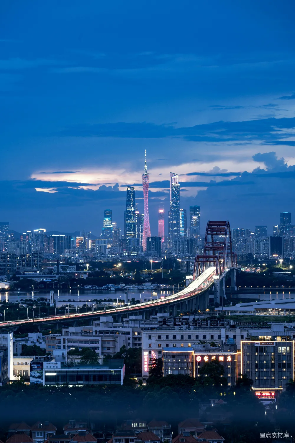 高清摄影 广州 夜景 都市风光 珠江 现代建筑 广州夜景：珠江边上的都市魅力