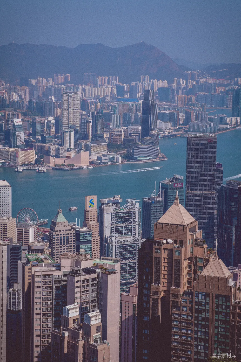高清摄影 城市景观 建筑群 自然与都市融合 旅游 亚洲 香港维多利亚港俯瞰