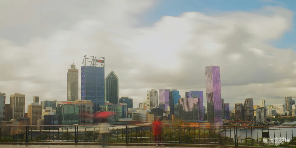 高清摄影 城市 雨景 天际线 现代建筑 都市生活 雨中的城市天际线