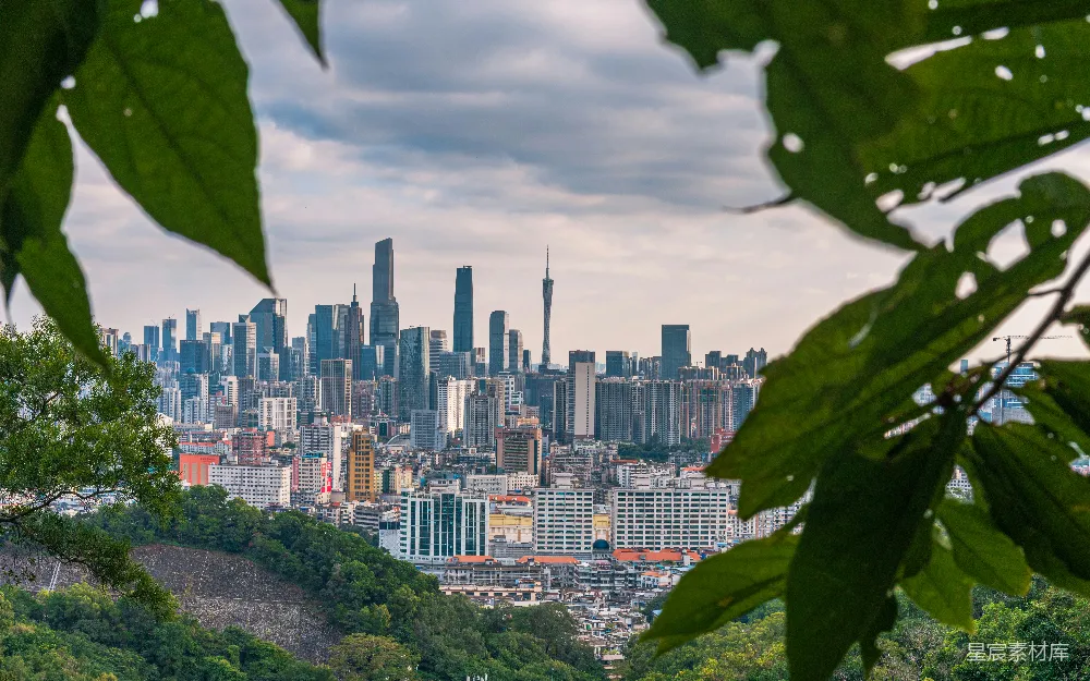高清摄影 城市天际线 自然景观 城市风景 城市与自然融合 现代都市 城市与自然的对话