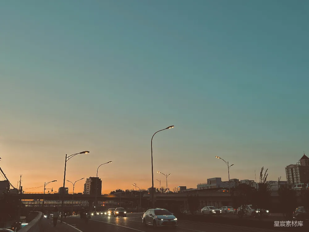 高清摄影 城市 夕阳 街景 交通 黄昏 夕阳下的城市街景