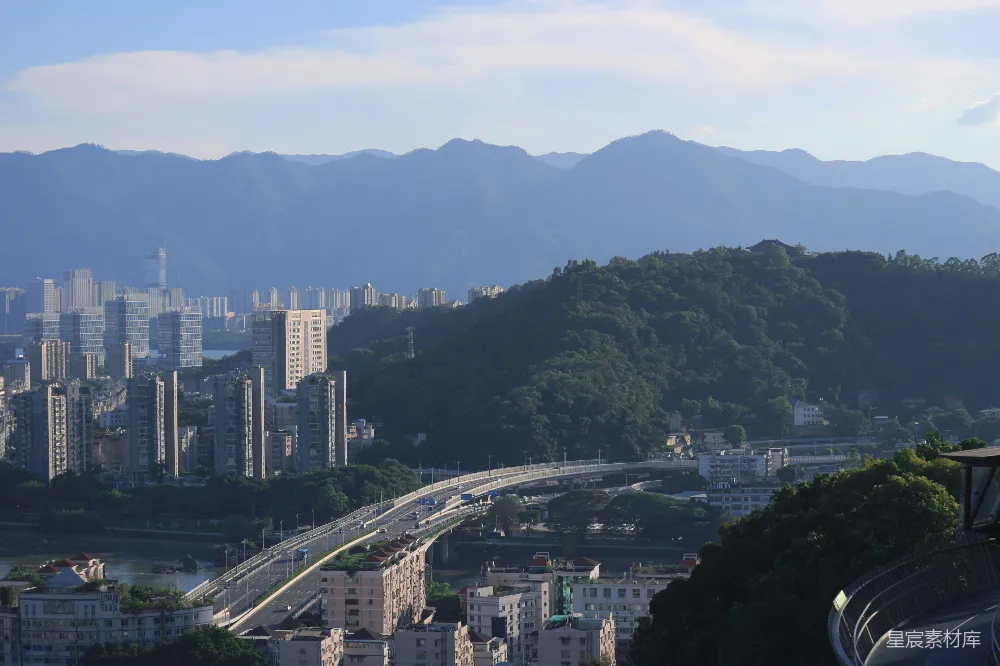 高清摄影 城市 自然 山脉 都市景观 自然与城市 城市与山脉的和谐共存