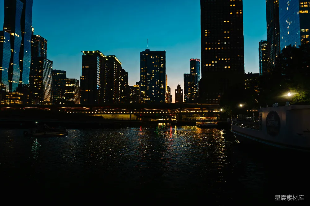 高清摄影 城市夜景 水岸风光 都市黄昏 建筑光影 城市景观 黄昏中的都市水岸