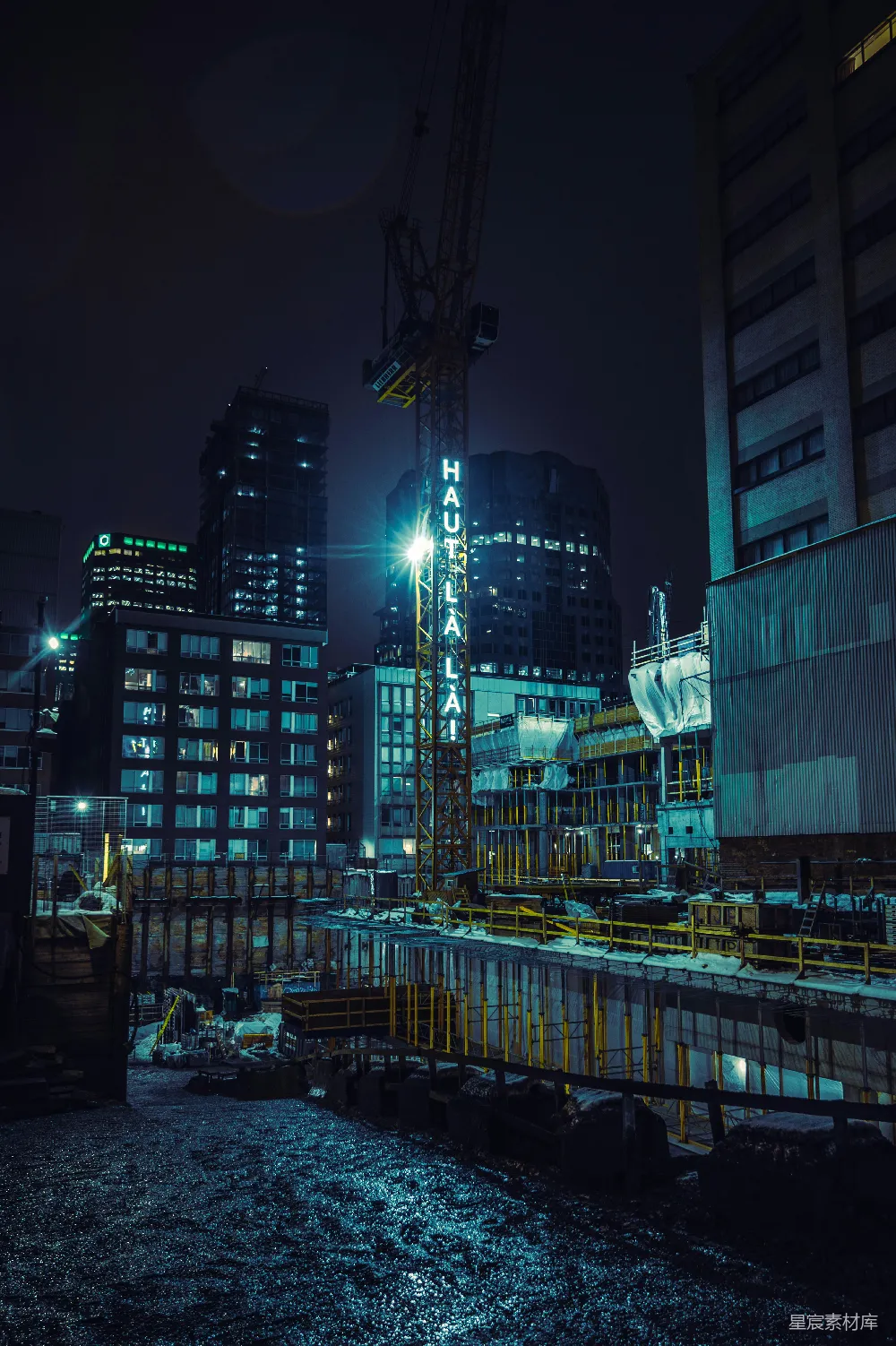 高清摄影 城市 夜景 建筑工地 工业 现代 城市夜景中的建筑工地