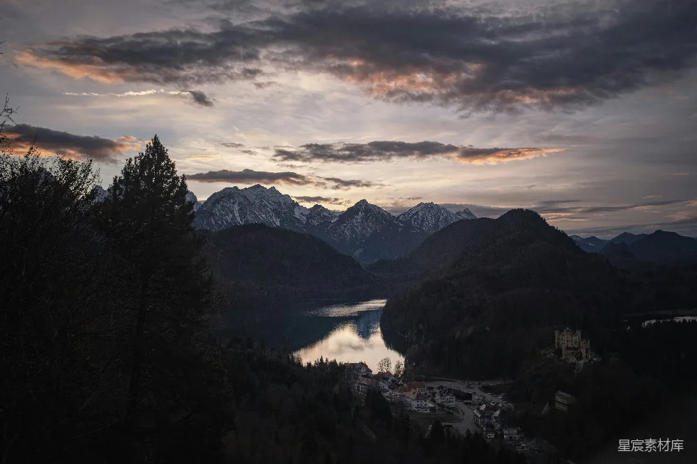 高清摄影 夕阳下的湖光山色