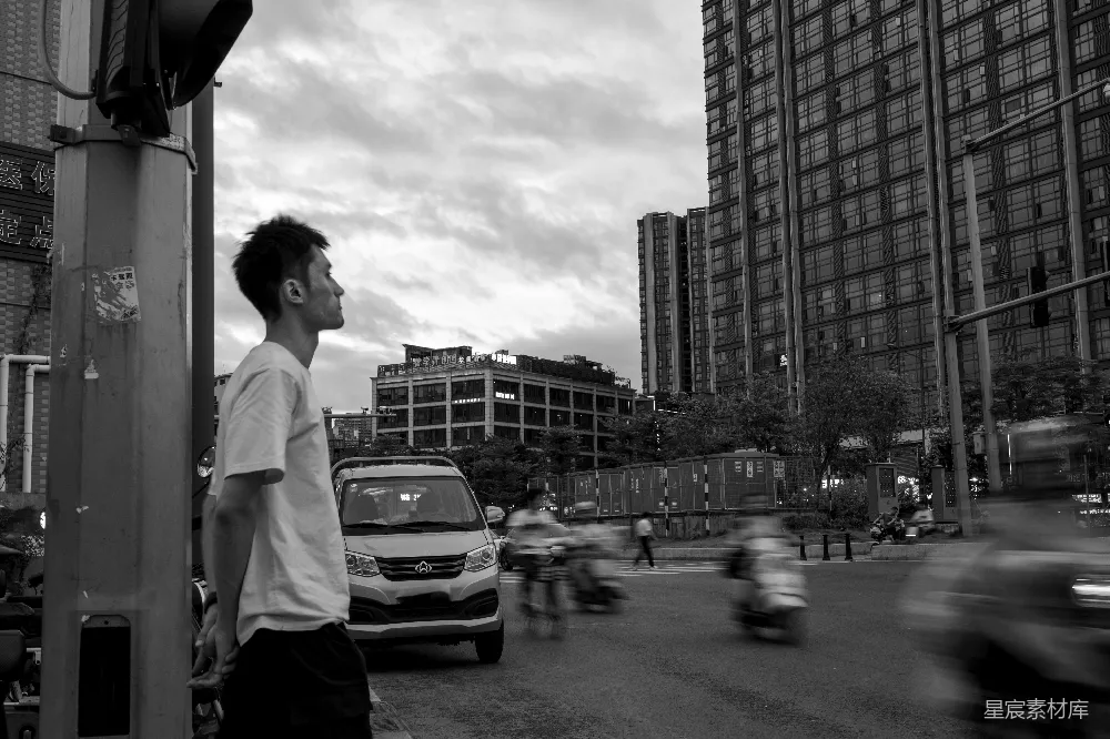 高清摄影 城市 街景 黑白色调 行人 现代生活 城市中的静与动