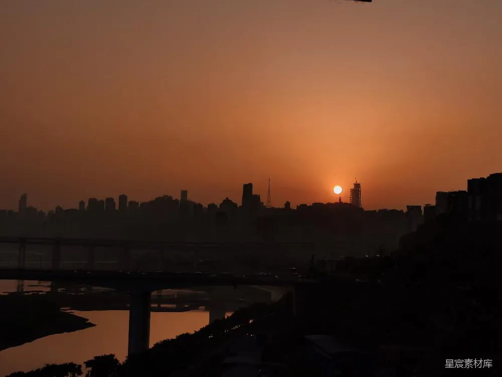 元素素材 城市 黄昏 桥梁 建筑 自然 夕阳下的城市剪影