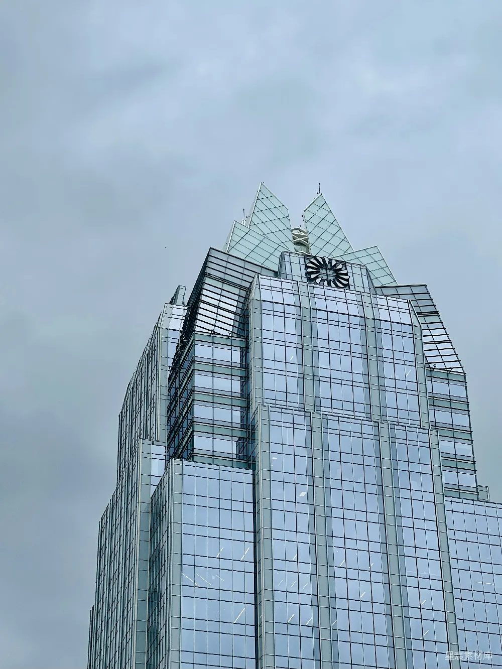 高清摄影 摩天大楼 玻璃幕墙 现代建筑 城市景观 商务办公 玻璃幕墙的摩天大楼