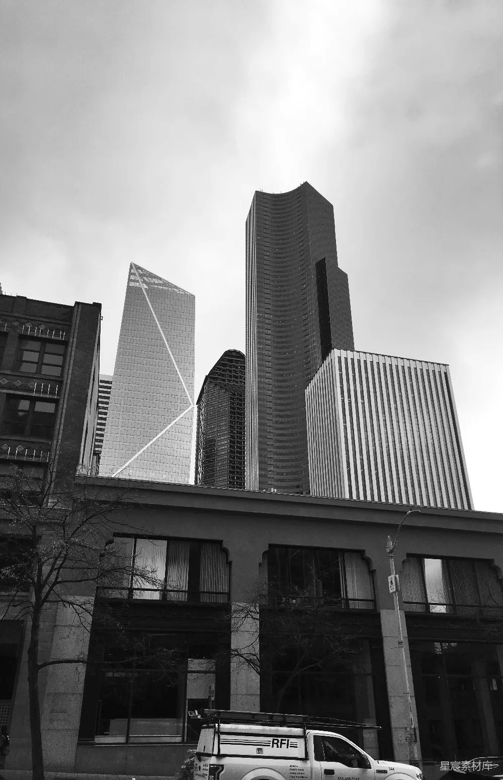 高清摄影 城市 建筑 黑白 现代 都市 黑白色调的城市天际线