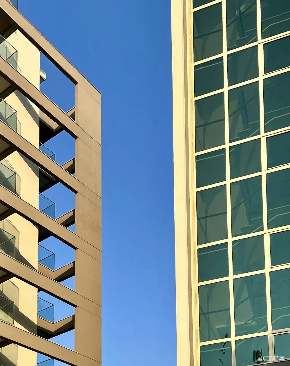 高清摄影 建筑 几何线条 城市风光 简约风格 天空 现代建筑与蓝天